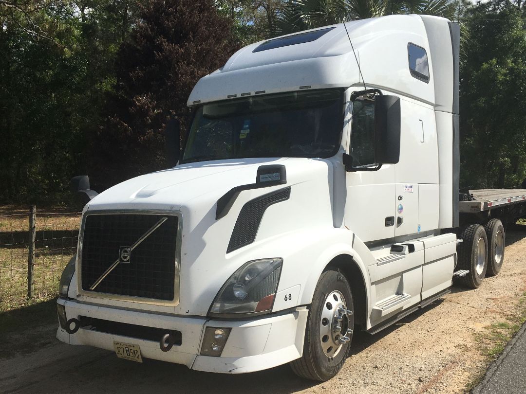 2013 VOLVO VNL 64T670